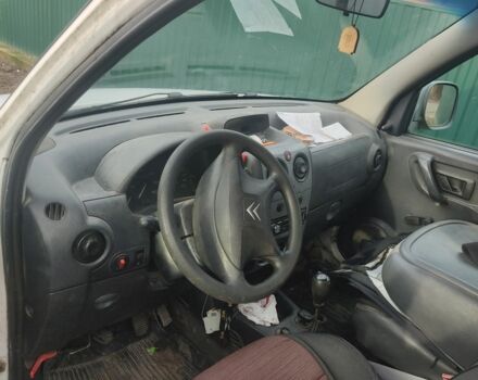 Білий Сітроен Берлінго, об'ємом двигуна 2 л та пробігом 145 тис. км за 1350 $, фото 6 на Automoto.ua