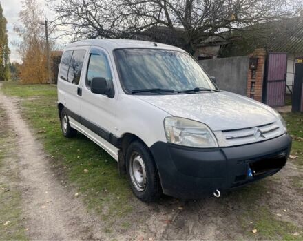Ситроен Берлинго 2004 в Лубнах на Automoto.ua Белый Ситроен Берлинго, объемом двигателя 1.9 л и пробегом 230 тыс. км за 3800 $, фото 5 на Automoto.ua