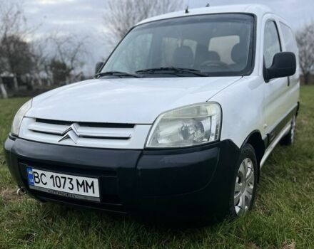 Белый Ситроен Берлинго, объемом двигателя 1.6 л и пробегом 280 тыс. км за 2800 $, фото 2 на Automoto.ua