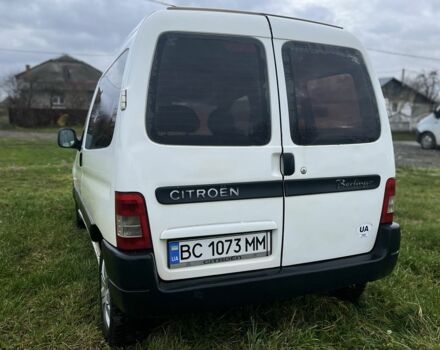 Белый Ситроен Берлинго, объемом двигателя 1.6 л и пробегом 280 тыс. км за 2800 $, фото 1 на Automoto.ua