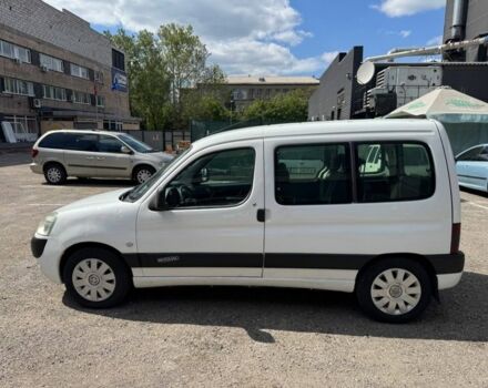 Белый Ситроен Берлинго, объемом двигателя 1.9 л и пробегом 300 тыс. км за 2700 $, фото 1 на Automoto.ua