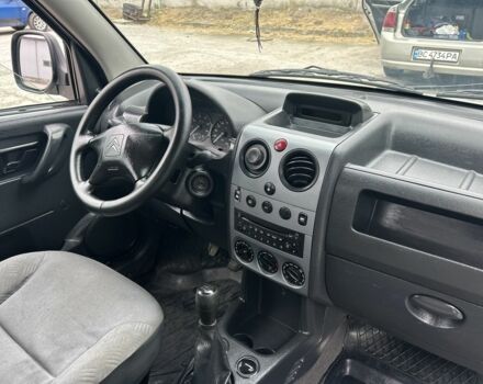 Білий Сітроен Берлінго, об'ємом двигуна 1.6 л та пробігом 320 тис. км за 1850 $, фото 2 на Automoto.ua