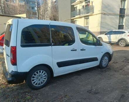 Белый Ситроен Берлинго, объемом двигателя 1.6 л и пробегом 290 тыс. км за 3750 $, фото 3 на Automoto.ua