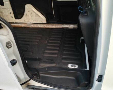 Білий Сітроен Берлінго, об'ємом двигуна 1.6 л та пробігом 313 тис. км за 5900 $, фото 3 на Automoto.ua