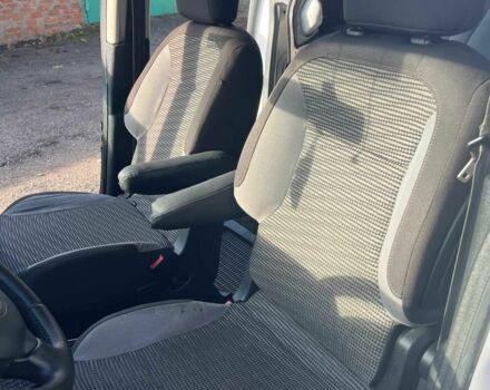 Белый Ситроен Берлинго, объемом двигателя 1.6 л и пробегом 285 тыс. км за 5900 $, фото 10 на Automoto.ua