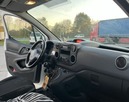 Білий Сітроен Берлінго, об'ємом двигуна 1.6 л та пробігом 300 тис. км за 3999 $, фото 14 на Automoto.ua