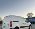 Білий Сітроен Берлінго, об'ємом двигуна 1.6 л та пробігом 300 тис. км за 3999 $, фото 4 на Automoto.ua