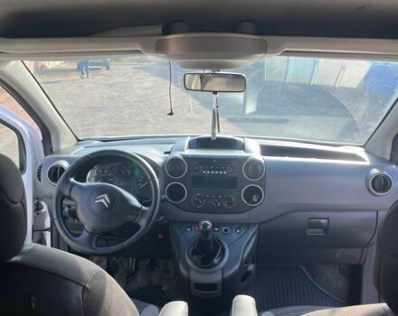 Белый Ситроен Берлинго, объемом двигателя 1.6 л и пробегом 285 тыс. км за 5900 $, фото 11 на Automoto.ua