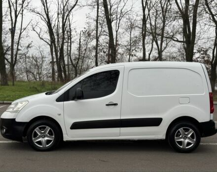 Белый Ситроен Берлинго, объемом двигателя 1.6 л и пробегом 303 тыс. км за 2499 $, фото 1 на Automoto.ua