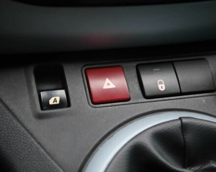 Білий Сітроен Берлінго, об'ємом двигуна 1.6 л та пробігом 239 тис. км за 6700 $, фото 16 на Automoto.ua