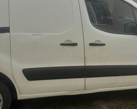 Сітроен Берлінго 2013 у Червонограде на Automoto.ua Білий Сітроен Берлінго, об'ємом двигуна 1.6 л та пробігом 274 тис. км за 6299 $, фото 1 на Automoto.ua