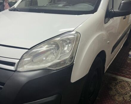 Белый Ситроен Берлинго, объемом двигателя 1.6 л и пробегом 240 тыс. км за 6988 $, фото 1 на Automoto.ua