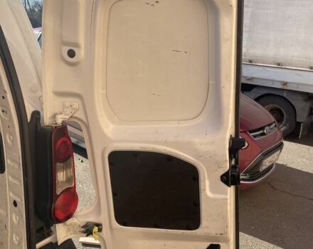 Белый Ситроен Берлинго, объемом двигателя 1.6 л и пробегом 298 тыс. км за 7100 $, фото 11 на Automoto.ua