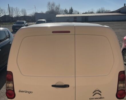 Белый Ситроен Берлинго, объемом двигателя 1.6 л и пробегом 298 тыс. км за 7100 $, фото 4 на Automoto.ua