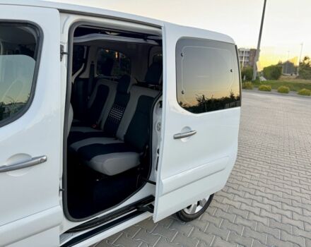 Белый Ситроен Берлинго, объемом двигателя 1.6 л и пробегом 190 тыс. км за 9400 $, фото 6 на Automoto.ua