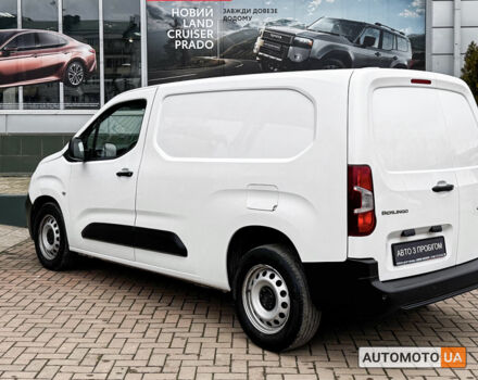 Белый Ситроен Берлинго, объемом двигателя 1.6 л и пробегом 157 тыс. км за 16797 $, фото 7 на Automoto.ua
