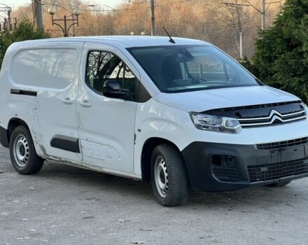 Белый Ситроен Берлинго, объемом двигателя 0 л и пробегом 5 тыс. км за 15000 $, фото 4 на Automoto.ua