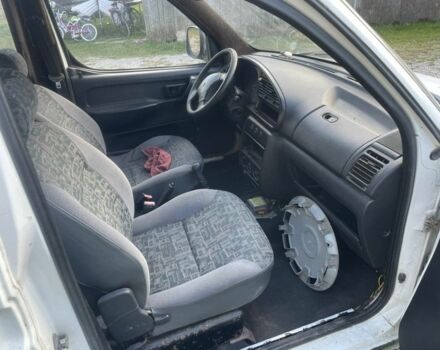 Белый Ситроен Берлинго, объемом двигателя 1.9 л и пробегом 250 тыс. км за 850 $, фото 3 на Automoto.ua