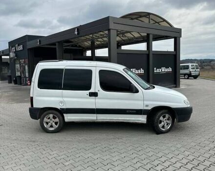 Белый Ситроен Берлинго, объемом двигателя 1.9 л и пробегом 250 тыс. км за 1999 $, фото 6 на Automoto.ua