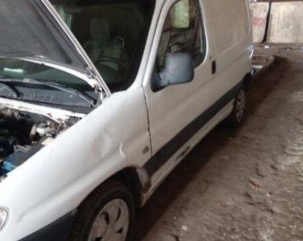 Белый Ситроен Берлинго, объемом двигателя 1.87 л и пробегом 345 тыс. км за 1200 $, фото 3 на Automoto.ua