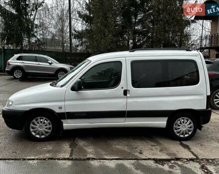 Белый Ситроен Берлинго, объемом двигателя 1.87 л и пробегом 301 тыс. км за 2250 $, фото 8 на Automoto.ua