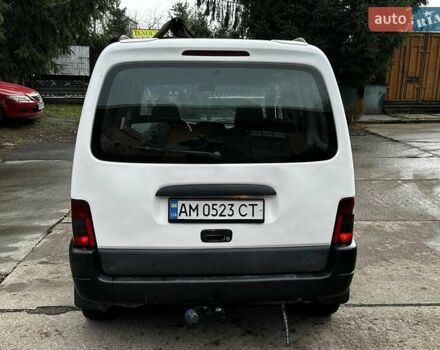 Белый Ситроен Берлинго, объемом двигателя 1.87 л и пробегом 301 тыс. км за 2250 $, фото 6 на Automoto.ua