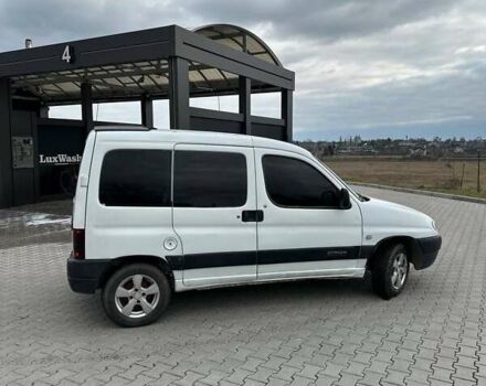 Белый Ситроен Берлинго, объемом двигателя 1.9 л и пробегом 250 тыс. км за 1999 $, фото 1 на Automoto.ua