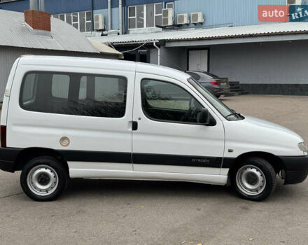 Белый Ситроен Берлинго, объемом двигателя 1.9 л и пробегом 185 тыс. км за 2699 $, фото 2 на Automoto.ua