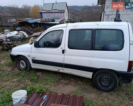 Белый Ситроен Берлинго, объемом двигателя 1.9 л и пробегом 450 тыс. км за 600 $, фото 2 на Automoto.ua