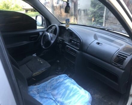Білий Сітроен Берлінго, об'ємом двигуна 0 л та пробігом 321 тис. км за 2000 $, фото 5 на Automoto.ua