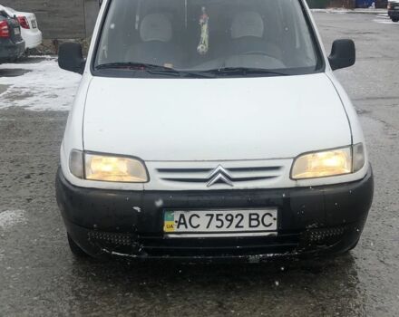 Белый Ситроен Берлинго, объемом двигателя 2 л и пробегом 341 тыс. км за 2800 $, фото 1 на Automoto.ua