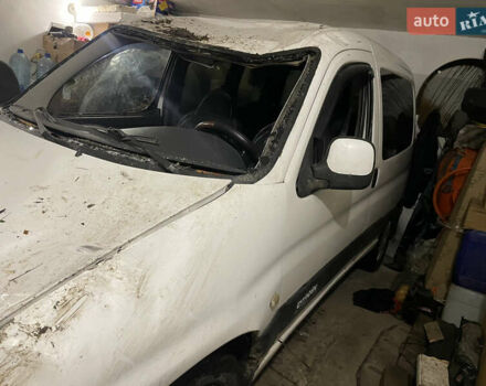 Білий Сітроен Берлінго, об'ємом двигуна 2 л та пробігом 470 тис. км за 1300 $, фото 3 на Automoto.ua