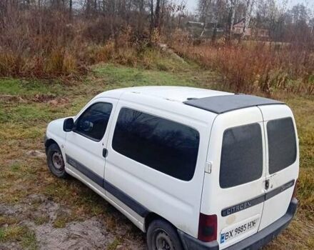 Белый Ситроен Берлинго, объемом двигателя 2 л и пробегом 414 тыс. км за 1900 $, фото 2 на Automoto.ua