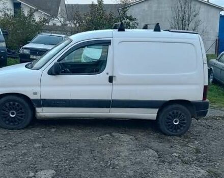 Білий Сітроен Берлінго, об'ємом двигуна 2 л та пробігом 300 тис. км за 2700 $, фото 3 на Automoto.ua