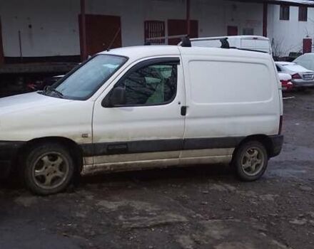 Білий Сітроен Берлінго, об'ємом двигуна 2 л та пробігом 300 тис. км за 2700 $, фото 4 на Automoto.ua