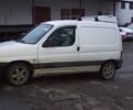 Білий Сітроен Берлінго, об'ємом двигуна 2 л та пробігом 300 тис. км за 2700 $, фото 4 на Automoto.ua