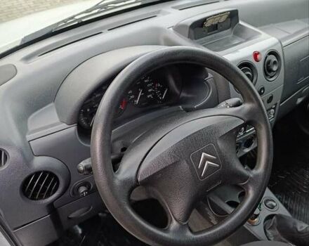 Белый Ситроен Берлинго, объемом двигателя 2 л и пробегом 176 тыс. км за 3999 $, фото 8 на Automoto.ua