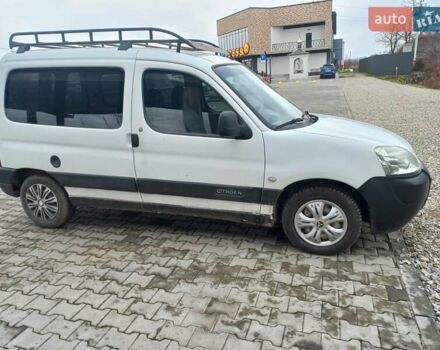 Белый Ситроен Берлинго, объемом двигателя 1.4 л и пробегом 135 тыс. км за 3300 $, фото 1 на Automoto.ua