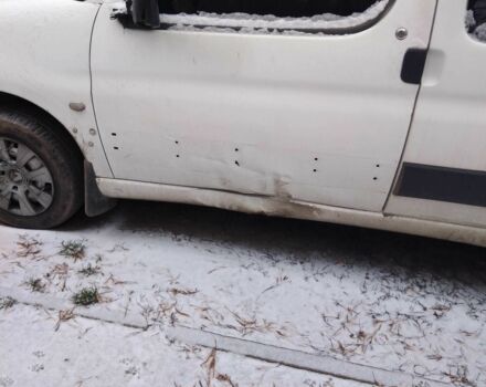 Білий Сітроен Берлінго, об'ємом двигуна 2 л та пробігом 400 тис. км за 1183 $, фото 3 на Automoto.ua