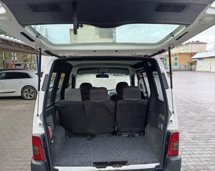 Белый Ситроен Берлинго, объемом двигателя 2 л и пробегом 176 тыс. км за 3999 $, фото 14 на Automoto.ua