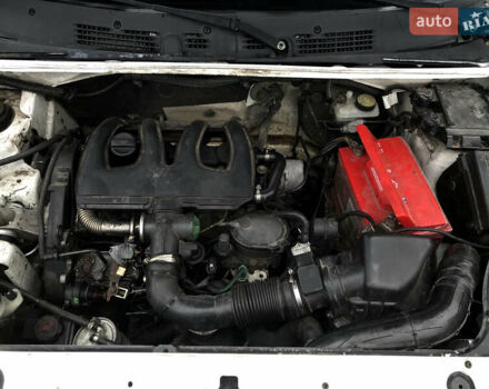 Белый Ситроен Берлинго, объемом двигателя 1.87 л и пробегом 344 тыс. км за 3299 $, фото 9 на Automoto.ua