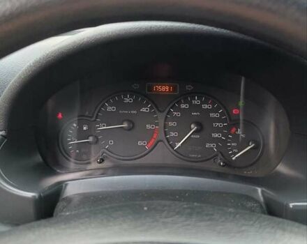 Белый Ситроен Берлинго, объемом двигателя 2 л и пробегом 176 тыс. км за 3999 $, фото 12 на Automoto.ua