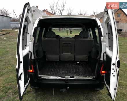 Белый Ситроен Берлинго, объемом двигателя 1.87 л и пробегом 344 тыс. км за 3299 $, фото 10 на Automoto.ua