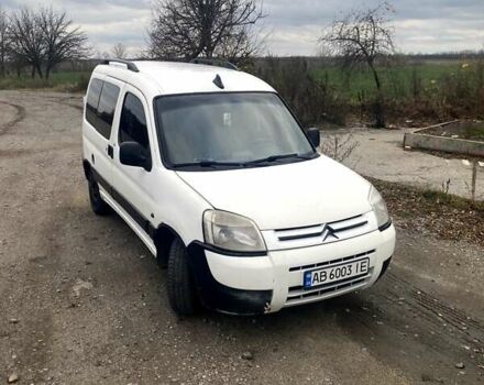Белый Ситроен Берлинго, объемом двигателя 2 л и пробегом 410 тыс. км за 3500 $, фото 1 на Automoto.ua