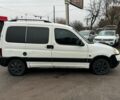 Белый Ситроен Берлинго, объемом двигателя 2 л и пробегом 410 тыс. км за 3990 $, фото 4 на Automoto.ua