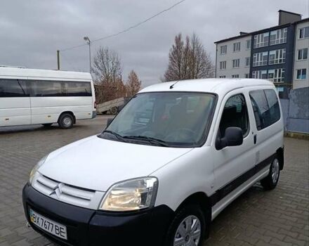 Белый Ситроен Берлинго, объемом двигателя 2 л и пробегом 176 тыс. км за 3999 $, фото 1 на Automoto.ua