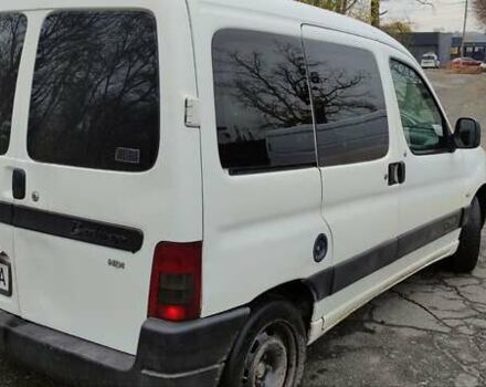 Белый Ситроен Берлинго, объемом двигателя 2 л и пробегом 311 тыс. км за 3000 $, фото 4 на Automoto.ua