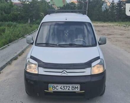 Белый Ситроен Берлинго, объемом двигателя 1.6 л и пробегом 410 тыс. км за 2999 $, фото 9 на Automoto.ua