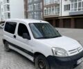 Ситроен Берлинго 2003 в Ивано-Франковске на Automoto.ua Белый Ситроен Берлинго, объемом двигателя 1.9 л и пробегом 400 тыс. км за 3200 $, фото 1 на Automoto.ua