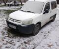 Білий Сітроен Берлінго, об'ємом двигуна 2 л та пробігом 400 тис. км за 1183 $, фото 4 на Automoto.ua